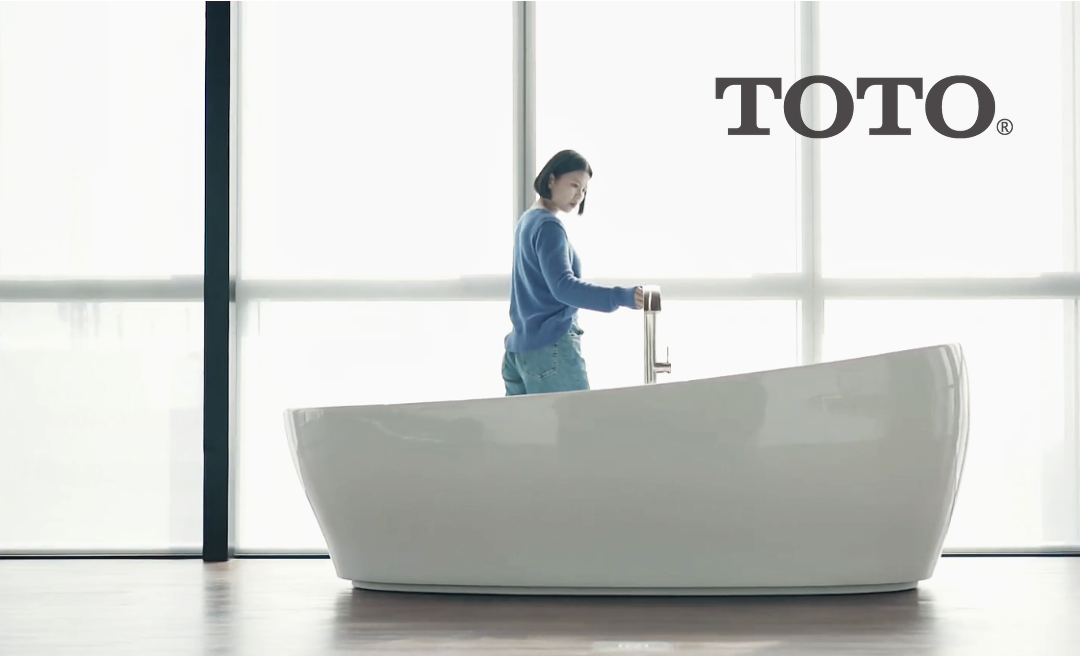TOTO TOUCHLESS
